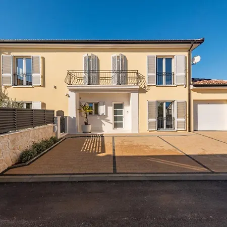 Marevia - Luxury Pool Near Villa *