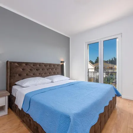 Villa Marevia - Luxury Pool Near *