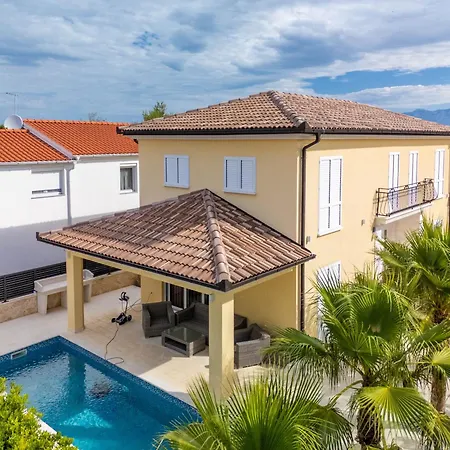 Marevia - Luxury Pool Near Villa Vir