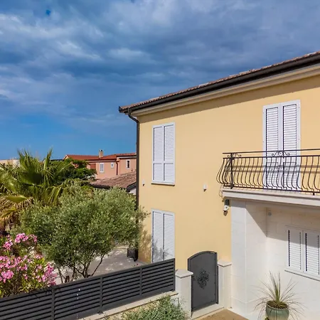 Villa Marevia - Luxury Pool Near *